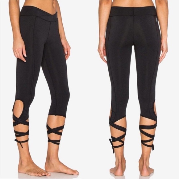 Free People Movement Black Turnout Ankle Tie Cropped Leggings - Picture 1 of 12